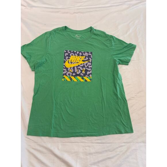 Men's Nike Green Graphic T-Shirt Size L - Picture 1 of 9